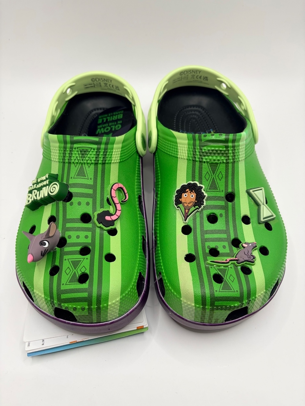 Crocs Disney Encanto Bruno Glow‎ in the Dark Clog Shoes Size J6